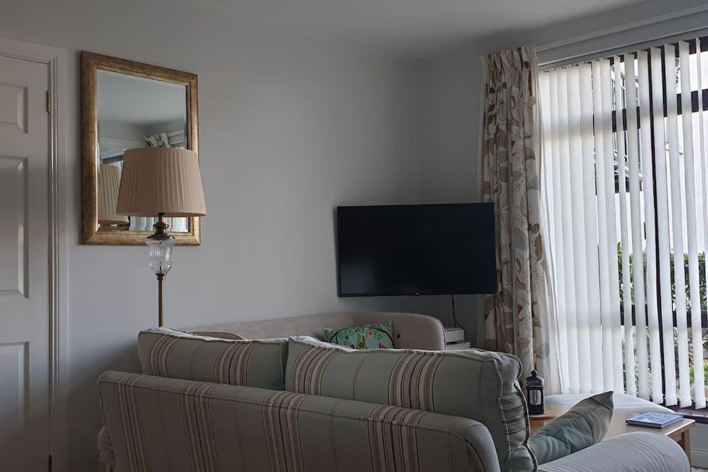 Seafront Apartment, Ground Floor, Free Parking นิวคาสเซิล ภายนอก รูปภาพ
